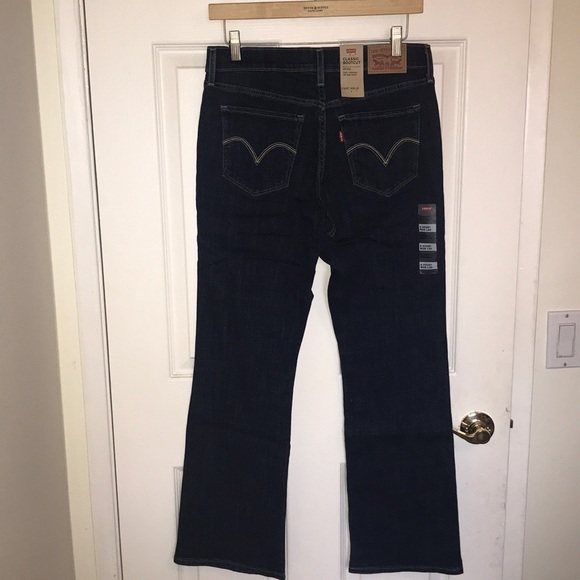 NWT Levi's Classic Boot Cut Jeans MSRP $59.50 - Picture 10 of 16
